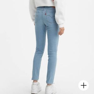 Levis 711 Skinny Jeans - Light Wash